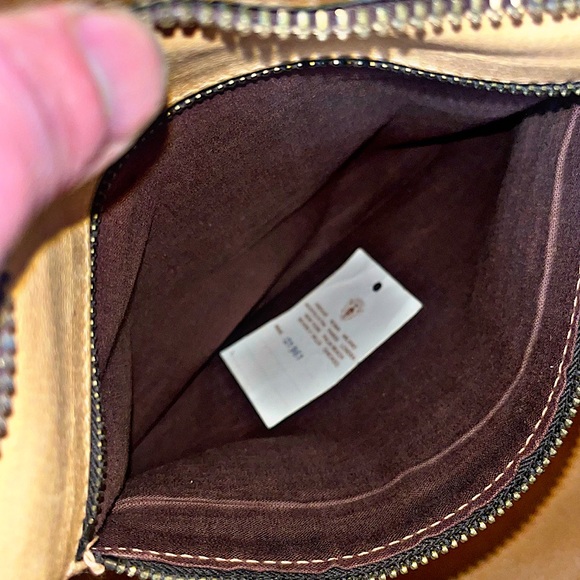 Authentic Vintage Gucci Suede Monogram GG Web Striped Shoulder Bag - Picture 11 of 12